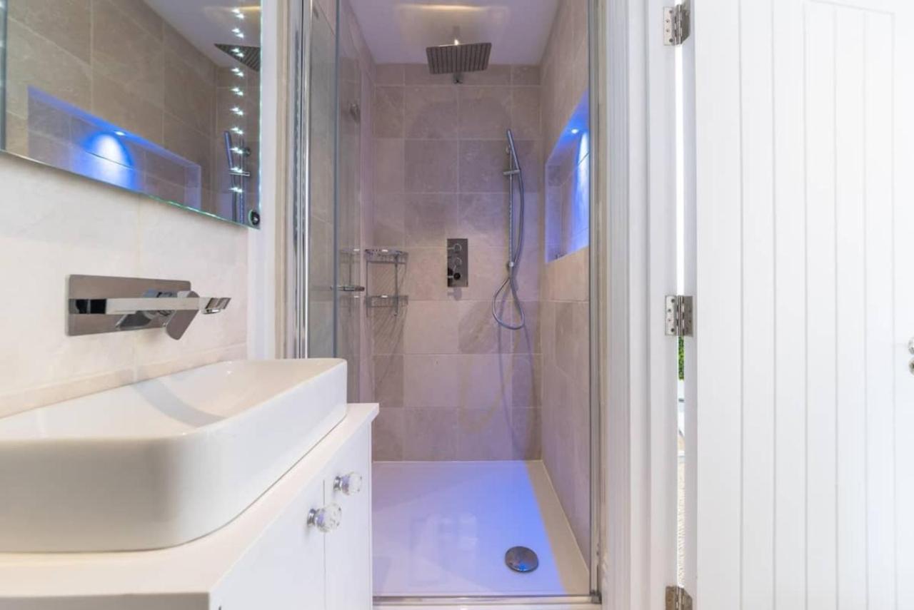 Luxury 2 Bed Apartment With Sw Facing Terrace London Exterior foto
